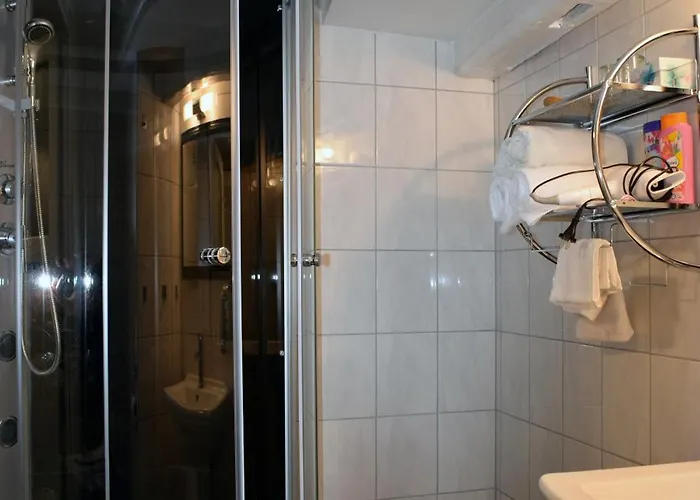 Landgasthaus Tenne Am Schloss Inn *